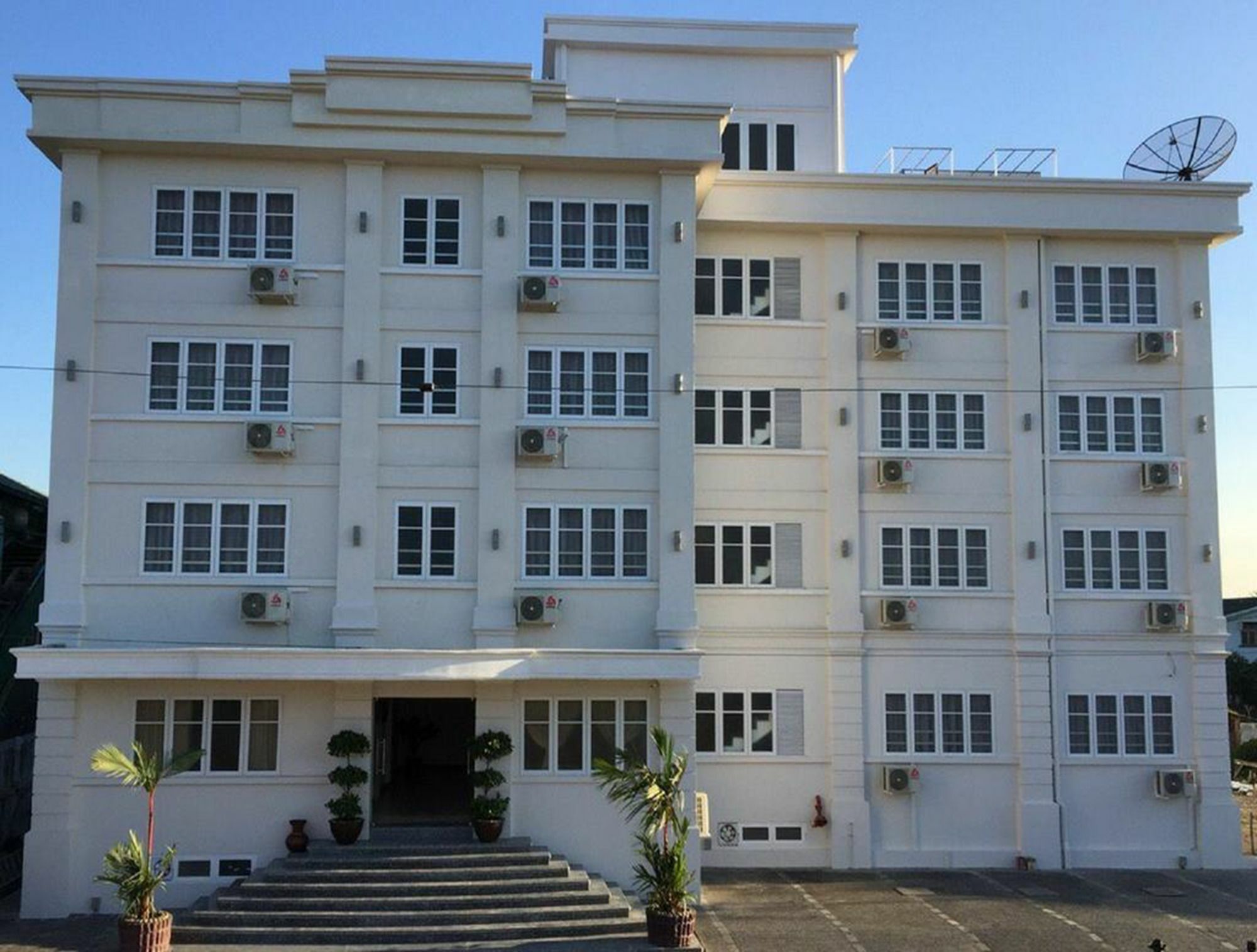 Venus Star Hotel Rangun Kültér fotó